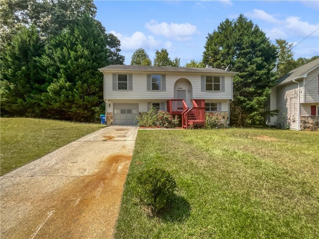 4 bedroom, 2 bathroom single family residence sold at 3360 Rebecca Lake Trace, Fairburn, GA 30213