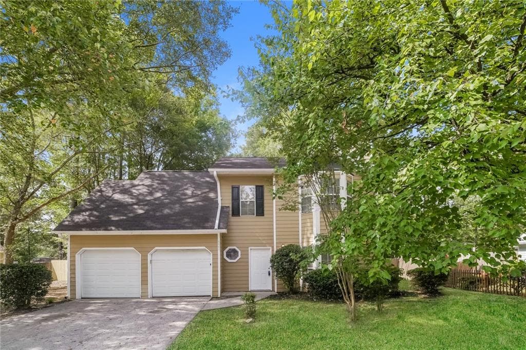 3 bedroom, 3 bathroom, 1,461 sq ft single family residence sold at 4040 Sharon Woods Drive, Powder Springs, GA 30127
