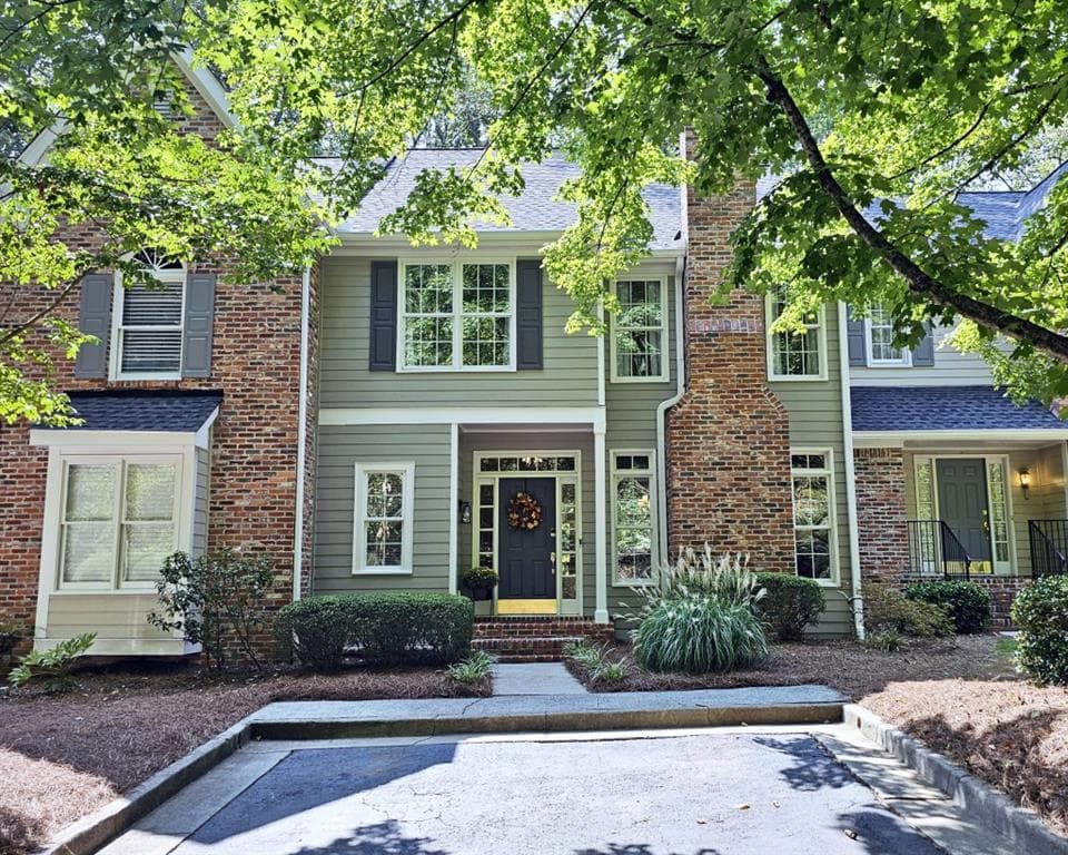 4 bedroom, 4 bathroom, 2,453 sq ft townhouse sold at 112 River Ridge Lane, Roswell, GA 30075