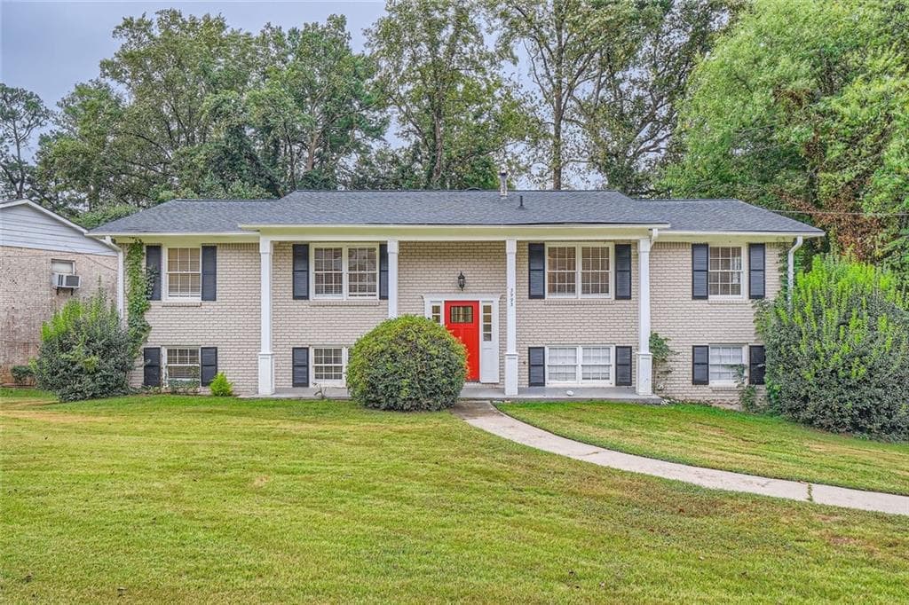 5 bedroom, 2 bathroom, 2,412 sq ft single family residence sold at 3993 Snapfinger Way, Decatur, GA 30035