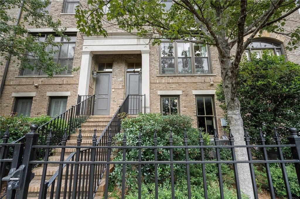 3 bedroom, 4 bathroom, 2,546 sq ft townhouse sold at 37 Honour Avenue, Atlanta, GA 30305