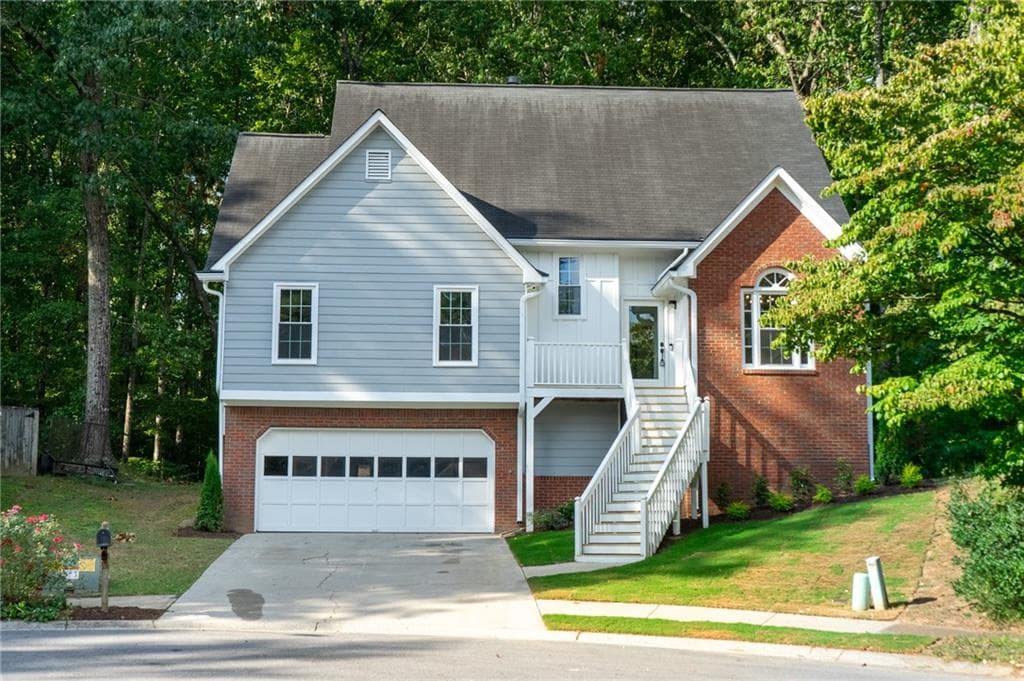 3 bedroom, 3 bathroom, 1,634 sq ft single family residence sold at 3764 Deercreek Court, Powder Springs, GA 30127