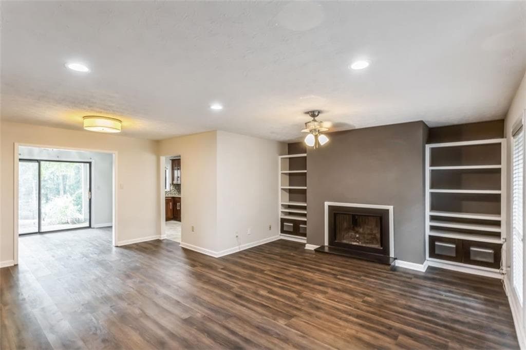 2 bedroom, 2 bathroom condominium sold at 801 River Mill Circle, Roswell, GA 30075