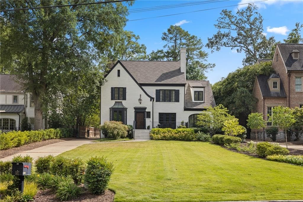 5 bedroom, 5 bathroom, 5,100 sq ft single family residence sold at 607 E Paces Ferry Road, Atlanta, GA 30305