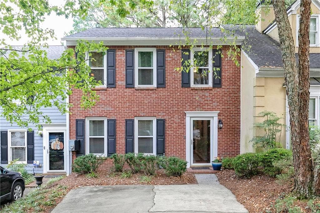 3 bedroom, 3 bathroom, 1,440 sq ft townhouse sold at 2198 Vinings North Lane, Smyrna, GA 30080