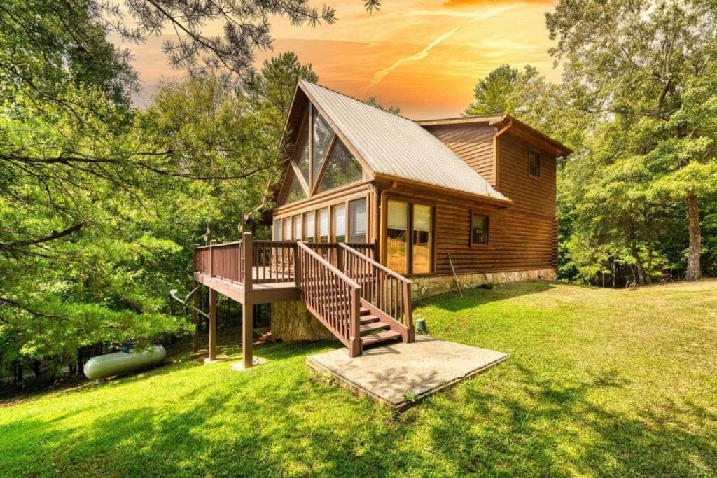 324 Copperhead Trail, Mineral Bluff, GA 30559 — most recent listing photo