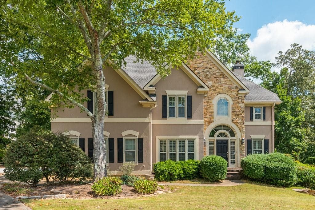 5 bedroom, 4 bathroom single family residence sold at 230 Winnipeg Lane, Alpharetta, GA 30022