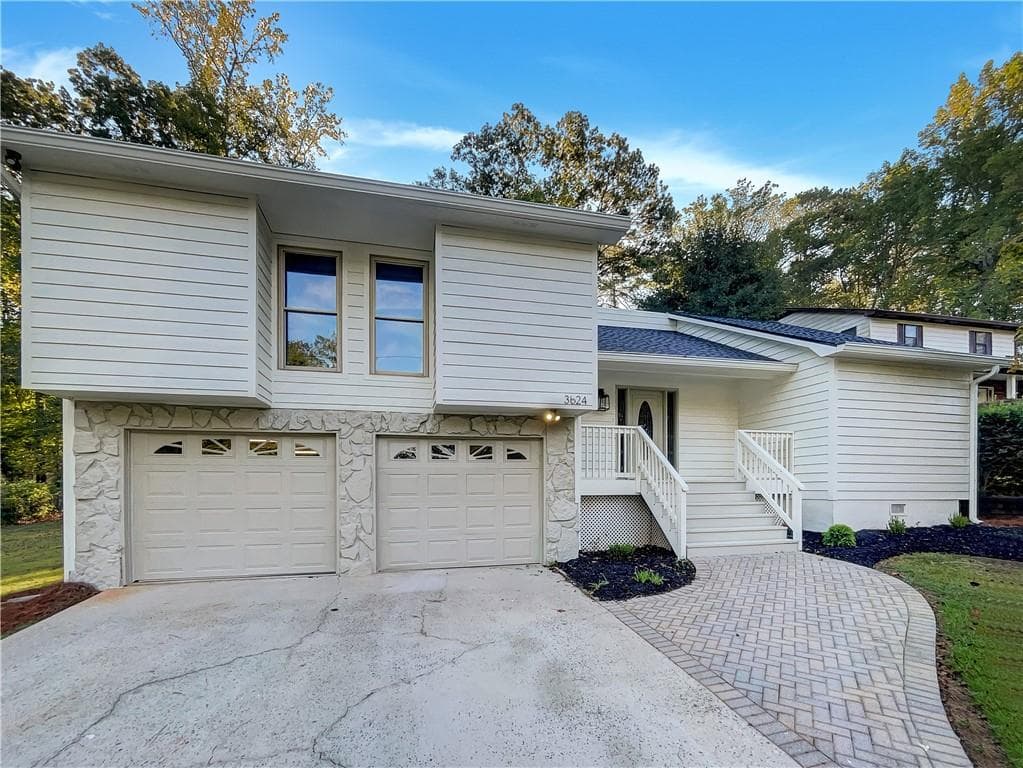 3 bedroom, 2 bathroom single family residence sold at 3624 Nessa Court, Smyrna, GA 30082