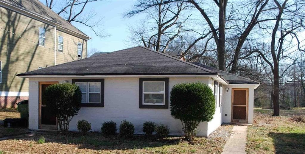 2 bedroom, 2 bathroom, 1,404 sq ft single family residence sold at 26 ESTEN Street, Atlanta, GA 30316