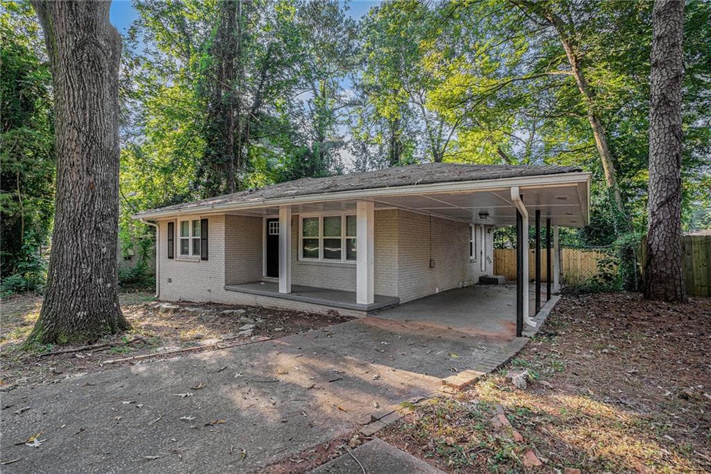 3 bedroom, 1 bathroom, 1,411 sq ft single family residence sold at 2519 Brentwood Road, Decatur, GA 30032