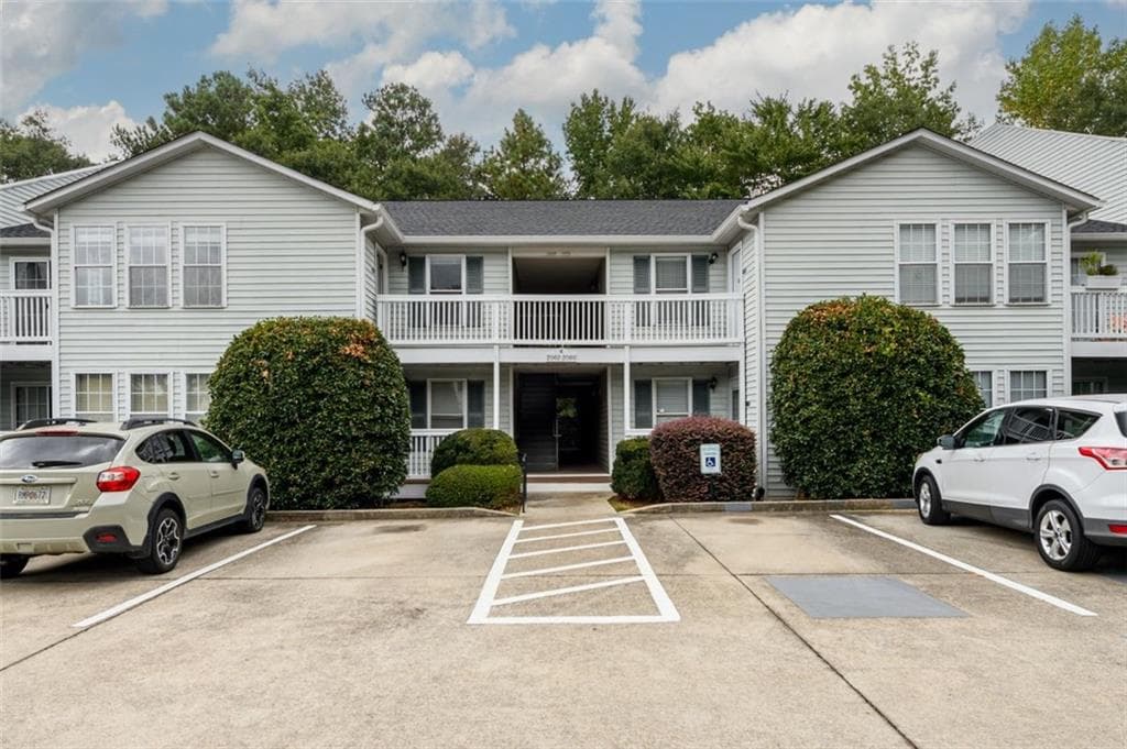 2 bedroom, 2 bathroom, 1,150 sq ft condominium sold at 2068 Brian Way, Decatur, GA 30033