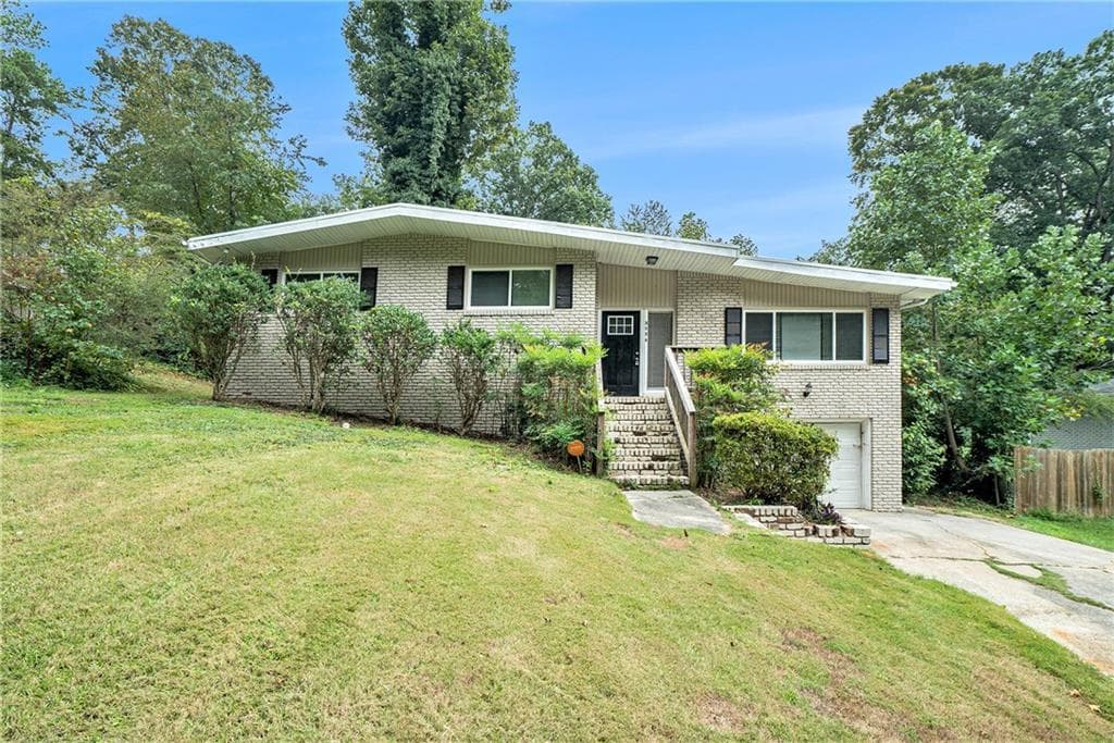 3 bedroom, 2 bathroom single family residence sold at 3136 Beech Drive, Atlanta, GA 30344