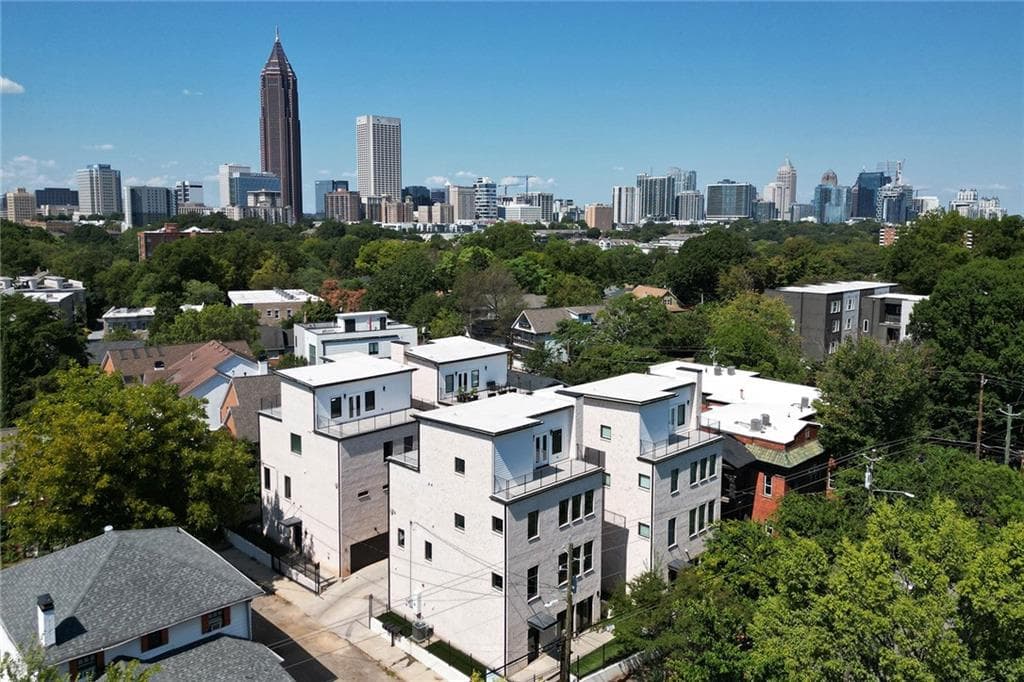3 bedroom, 5 bathroom, 2,474 sq ft single family residence sold at 420-A Parkway Drive, Atlanta, GA 30308