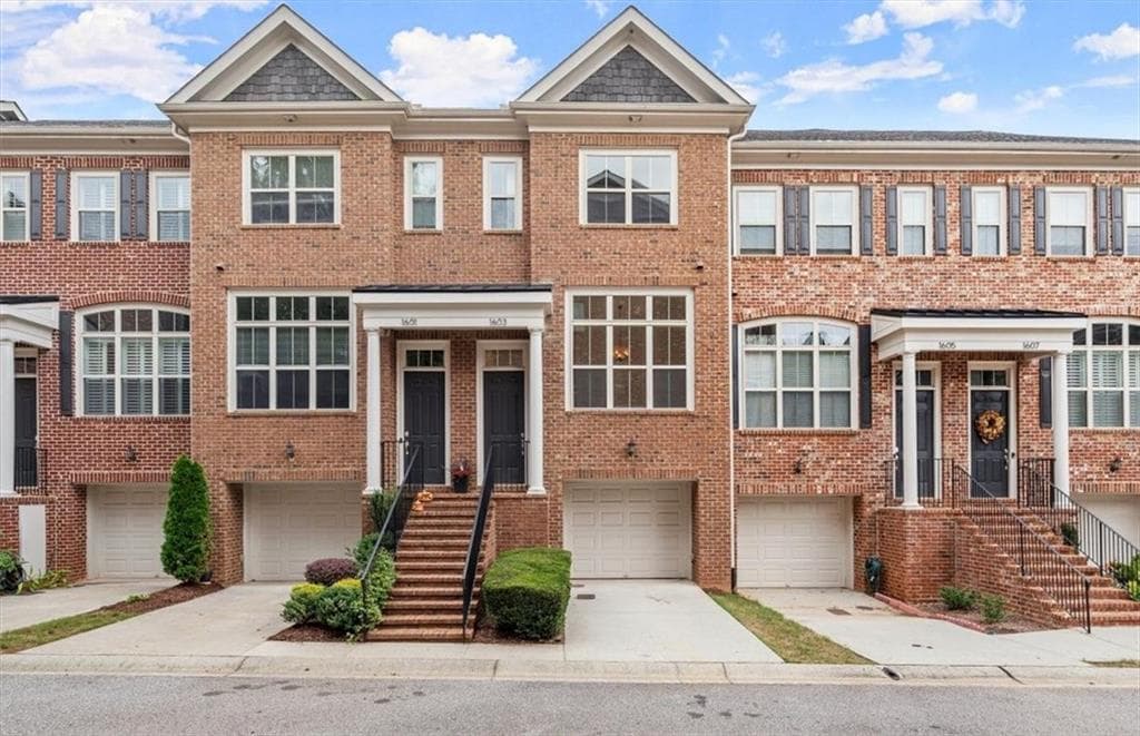 3 bedroom, 4 bathroom, 2,042 sq ft condominium sold at 1603 Mosaic Way, Smyrna, GA 30080