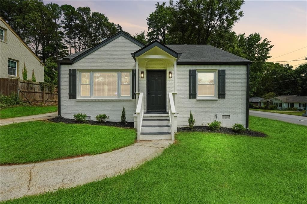 3 bedroom, 2 bathroom single family residence sold at 2870 Long Way, Decatur, GA 30032