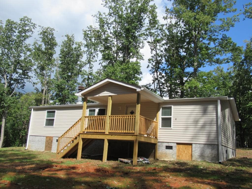 3 bedroom, 2 bathroom single family residence sold at 1253 Old Dahlonega Highway, Dahlonega, GA 30533