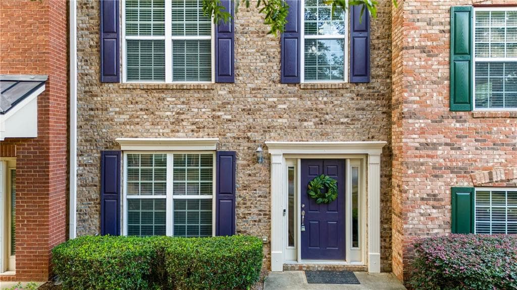 3 bedroom, 4 bathroom, 1,896 sq ft townhouse sold at 641 Pecan Knoll Drive 17, Marietta, GA 30008