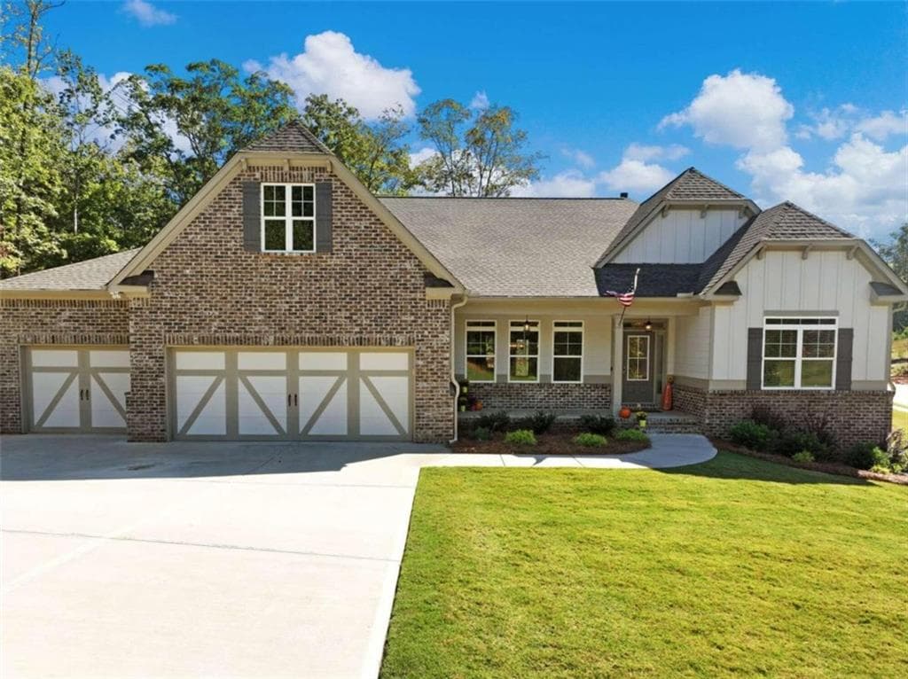 4 bedroom, 3 bathroom, 2,403 sq ft single family residence sold at 3604 Castoff Court, Gainesville, GA 30506