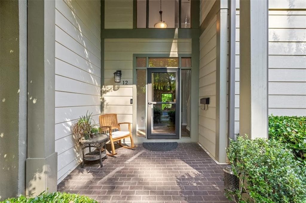 3 bedroom, 4 bathroom, 1,785 sq ft townhouse sold at 12 Forrest Place, Atlanta, GA 30328