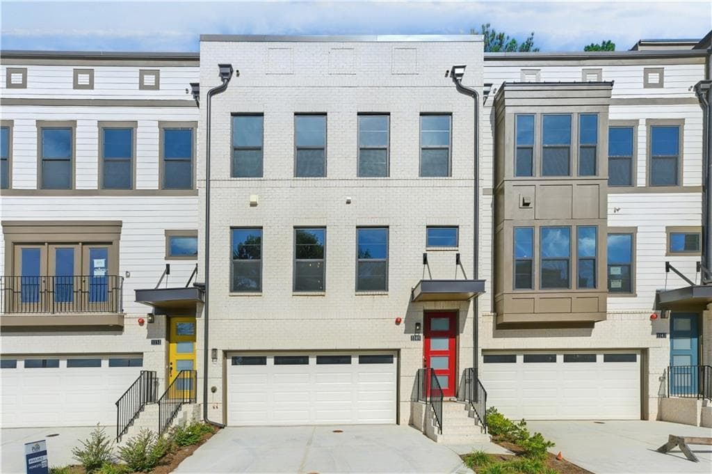 3 bedroom, 4 bathroom, 2,890 sq ft townhouse sold at 1149 Rivard Circle, Atlanta, GA 30318