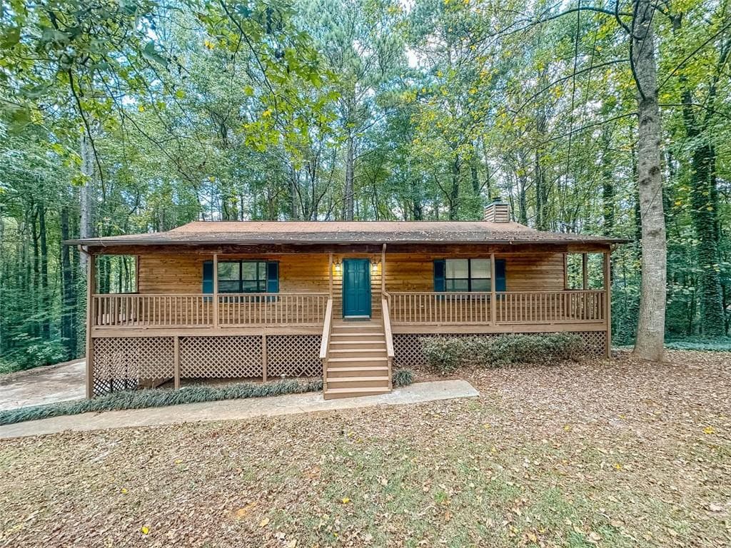 3 bedroom, 3 bathroom, 2,700 sq ft single family residence sold at 226 MILL Court, Dallas, GA 30157