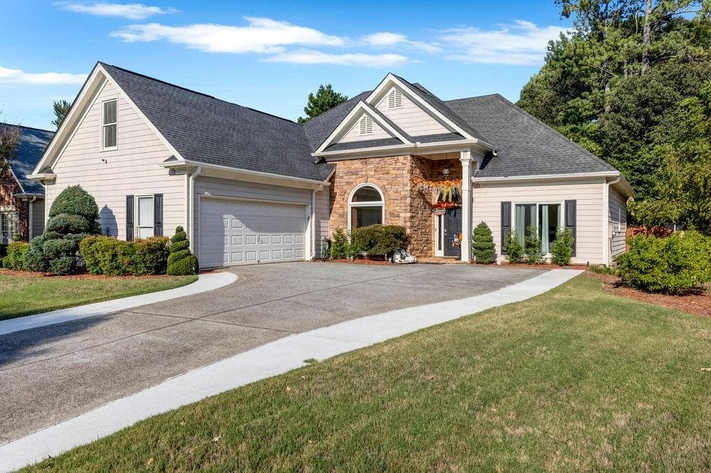 4 bedroom, 4 bathroom single family residence sold at 1035 Chippewa Oak Drive, Dacula, GA 30019