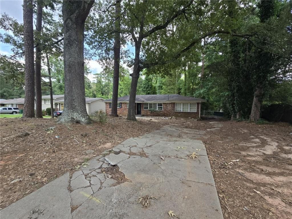 3 bedroom, 2 bathroom, 1,437 sq ft single family residence sold at 2094 Shamrock Drive, Decatur, GA 30032
