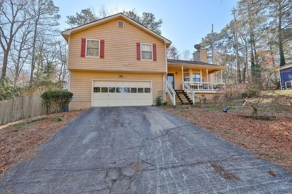 4456 Cary Drive, Snellville, GA 30039 — most recent listing photo