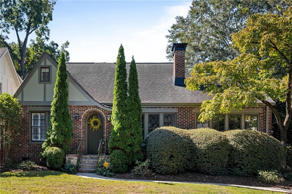 4 bedroom, 3 bathroom, 3,220 sq ft single family residence sold at 1273 Oakdale Road, Atlanta, GA 30307