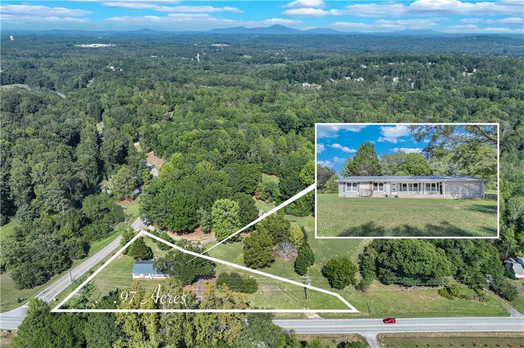 3 bedroom, 2 bathroom single family residence sold at 4276 Price Road, Gainesville, GA 30506