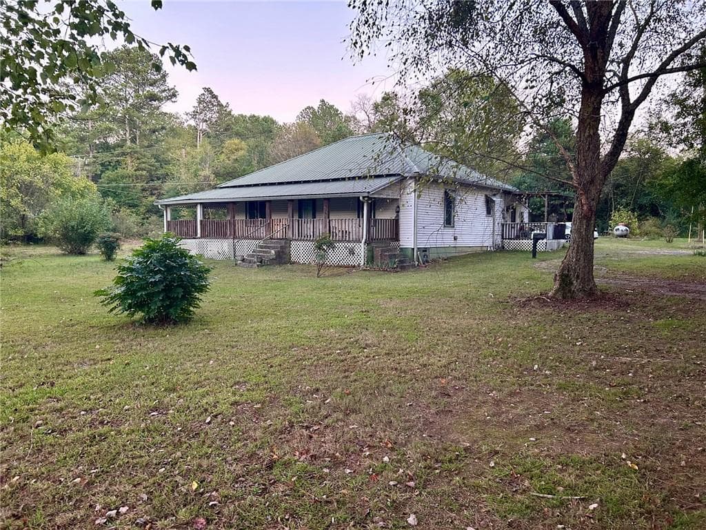 3 bedroom, 2 bathroom, 1,720 sq ft single family residence sold at 108 John White Road, Resaca, GA 30735