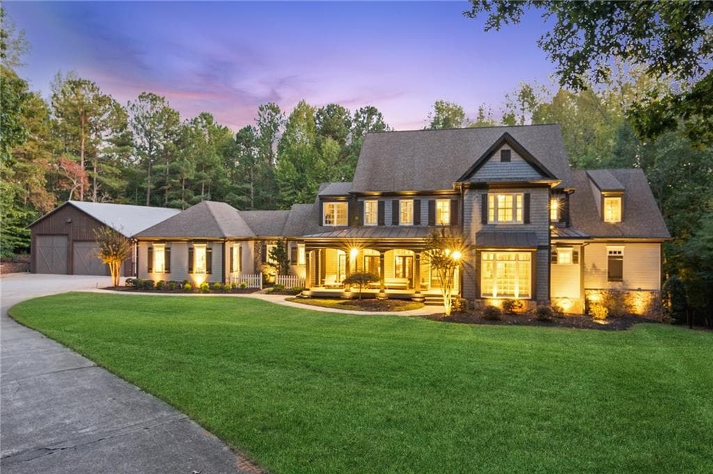 7 bedroom, 7 bathroom, 8,804 sq ft single family residence sold at 2915 Southers Circle, Suwanee, GA 30024