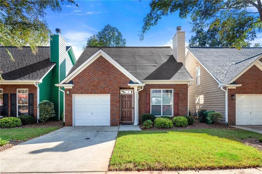 3 bedroom, 3 bathroom, 1,572 sq ft condominium sold at 1404 Gates Circle, Atlanta, GA 30316
