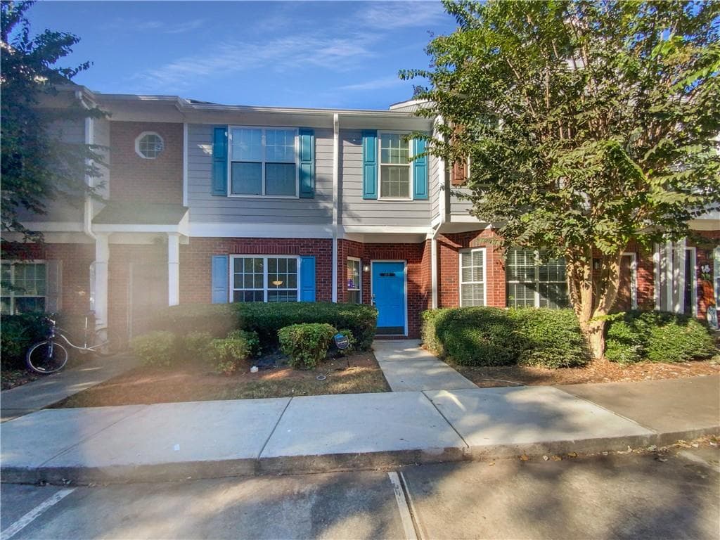 2 bedroom, 3 bathroom, 1,215 sq ft townhouse sold at 4921 Walden Lake Square, Decatur, GA 30035