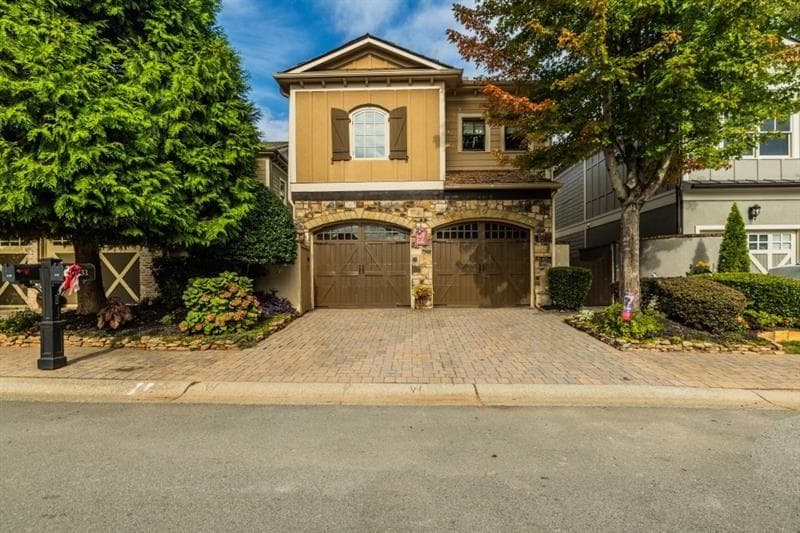 3 bedroom, 3 bathroom, 2,052 sq ft single family residence sold at 131 Batten Board Way, Woodstock, GA 30189