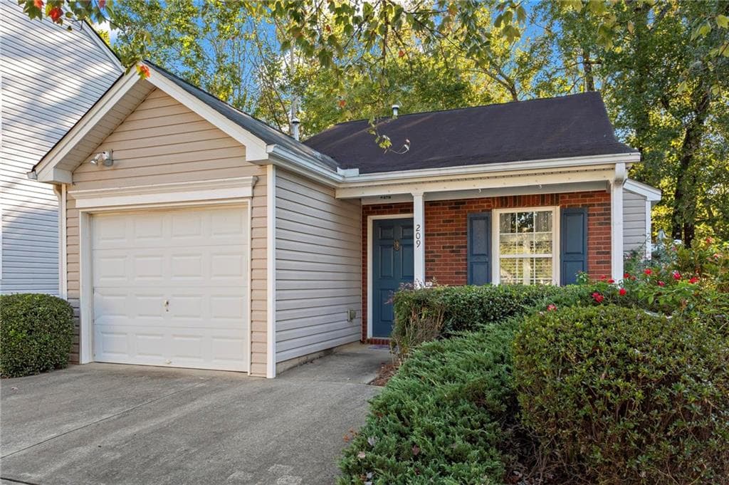 2 bedroom, 2 bathroom, 968 sq ft single family residence sold at 209 Osmanthus Way, Canton, GA 30114