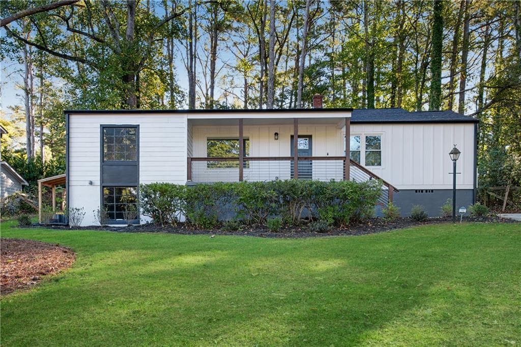 3 bedroom, 2 bathroom, 1,404 sq ft single family residence sold at 1380 Alverado Way, Decatur, GA 30032