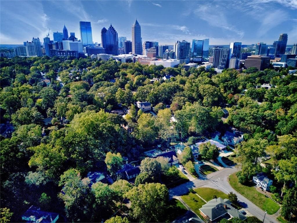 4 bedroom, 2 bathroom, 1,208 sq ft single family residence sold at 257 Robin Hood Road, Atlanta, GA 30309