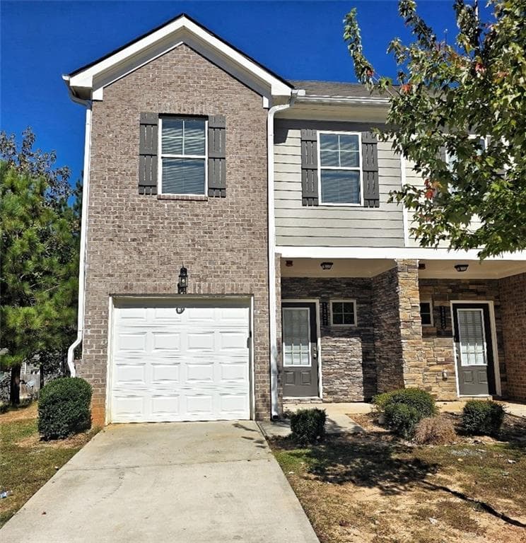 3 bedroom, 3 bathroom townhouse sold at 1827 Old Dogwood, Jonesboro, GA 30238