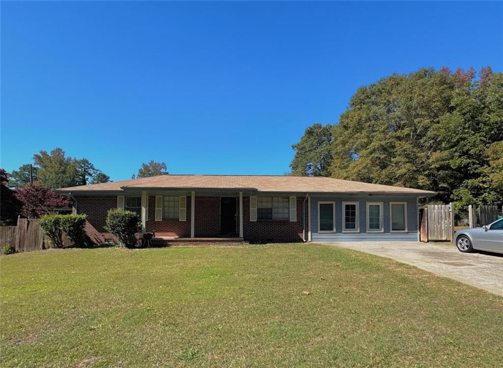 734 Dixon Road, Jonesboro, GA 30238 — most recent listing photo