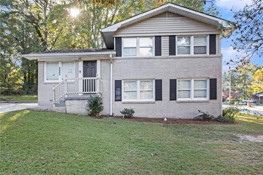 5 bedroom, 2 bathroom single family residence sold at 4004 Rutgers Drive, Atlanta, GA 30331