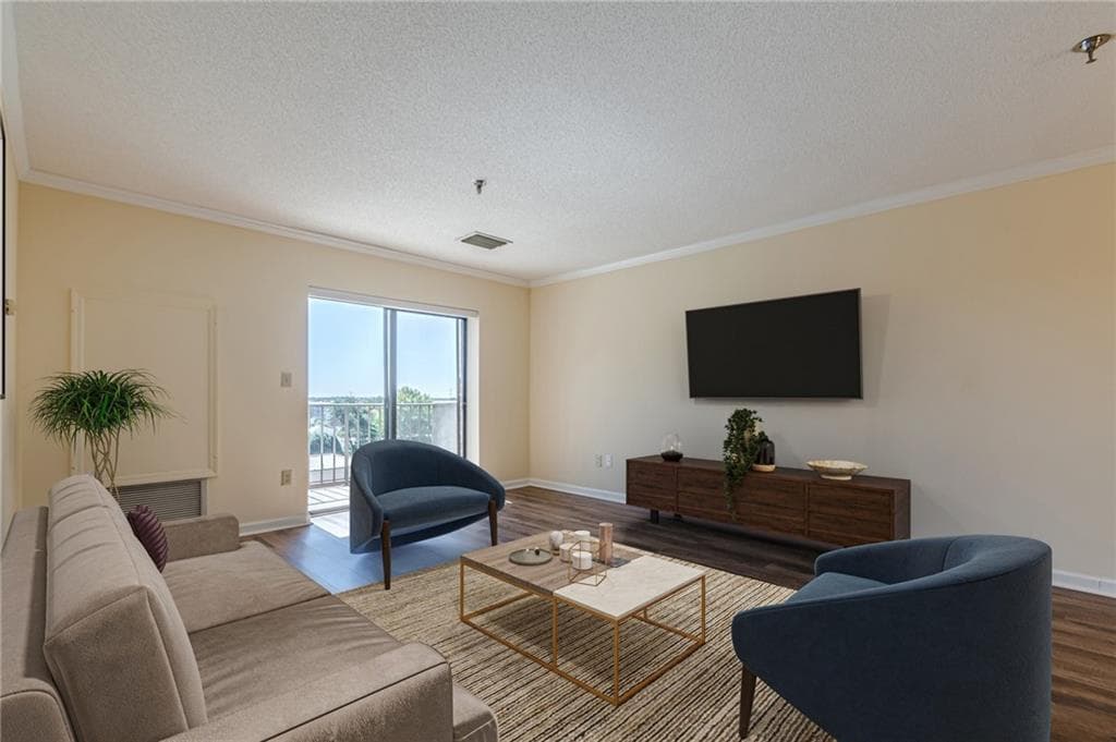 1 bedroom, 1 bathroom, 760 sq ft condominium sold at 300 Johnson Ferry Road B608, Atlanta, GA 30328