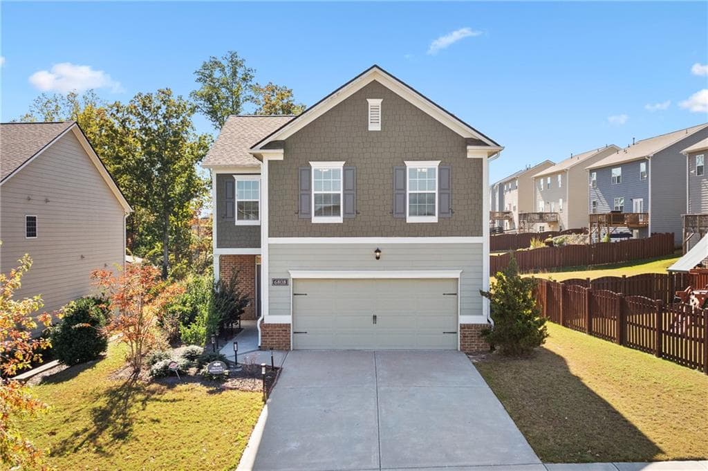 4 bedroom, 3 bathroom single family residence sold at 6808 Lake Overlook Lane, Flowery Branch, GA 30542