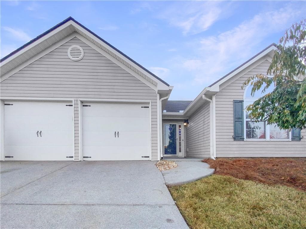 3 bedroom, 2 bathroom single family residence sold at 512 Highland Falls Drive, Hiram, GA 30141