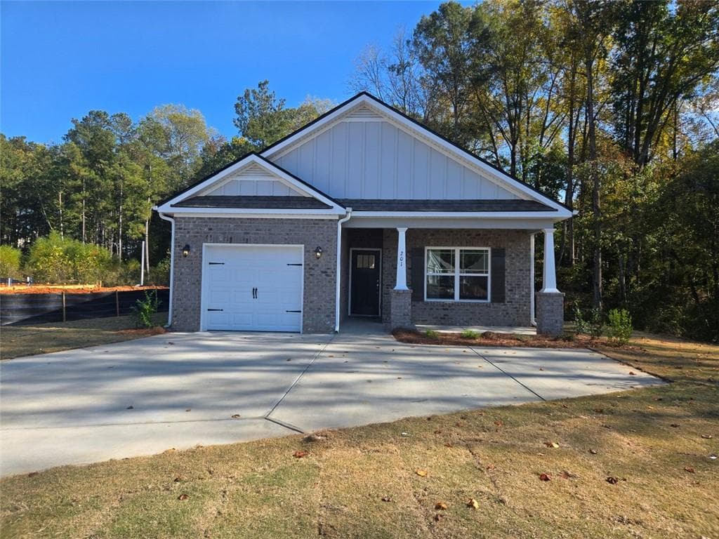 201 Vineyard Walk, Carrollton, GA 30117 — most recent listing photo