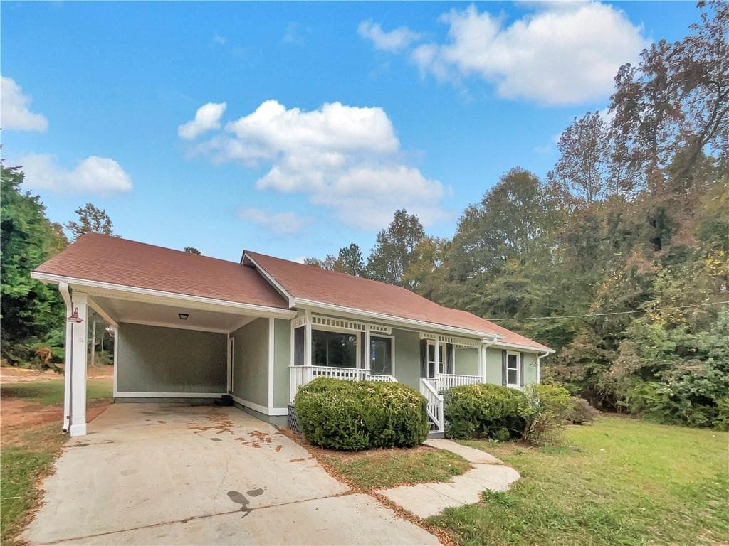 3 bedroom, 2 bathroom single family residence sold at 3805 Jackson Road, Griffin, GA 30223