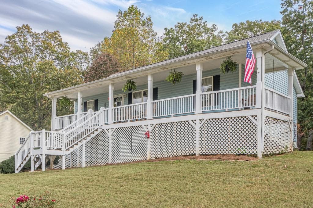 3 bedroom, 2 bathroom single family residence sold at 139 Orchard Drive, Temple, GA 30179