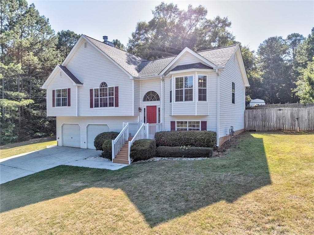 4 bedroom, 3 bathroom, 1,338 sq ft single family residence sold at 156 ROYAL Court, Dallas, GA 30157