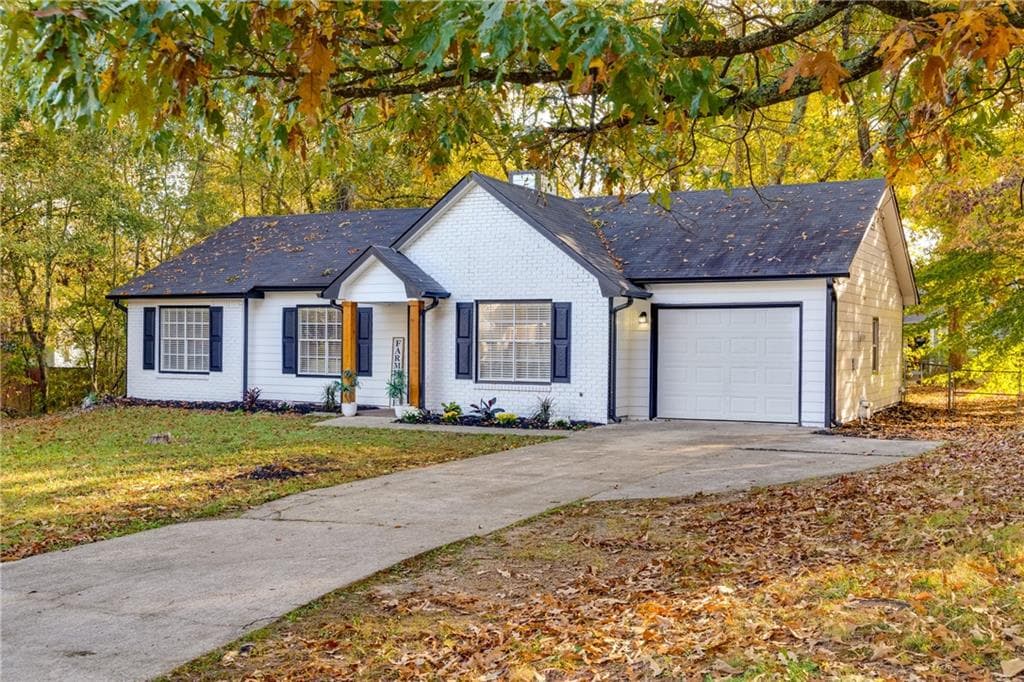 3 bedroom, 2 bathroom, 1,430 sq ft single family residence sold at 2977 Valley View Circle, Powder Springs, GA 30127