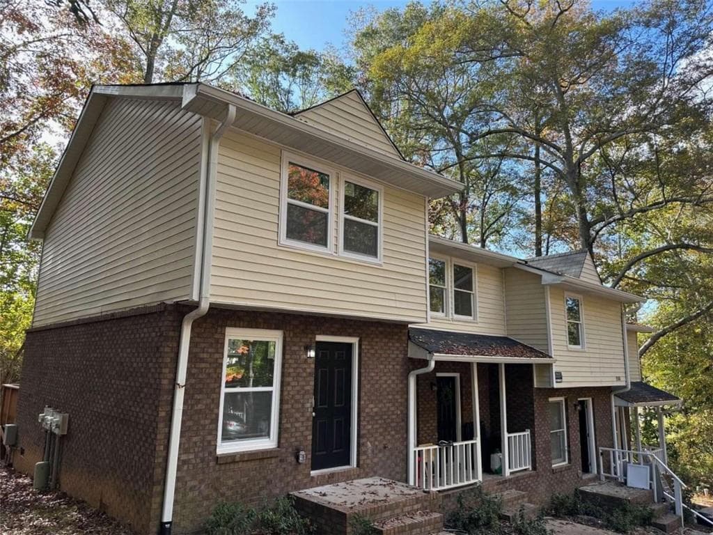 quadruplex sold at 5144 Spring Street, Flowery Branch, GA 30542